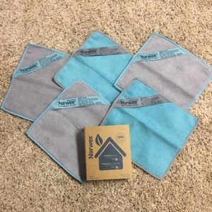 Norwex EnviroCloth with baclock travel pack